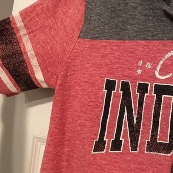 Cleveland Indians Small V-Neck Shirt - Picture 7 of 9